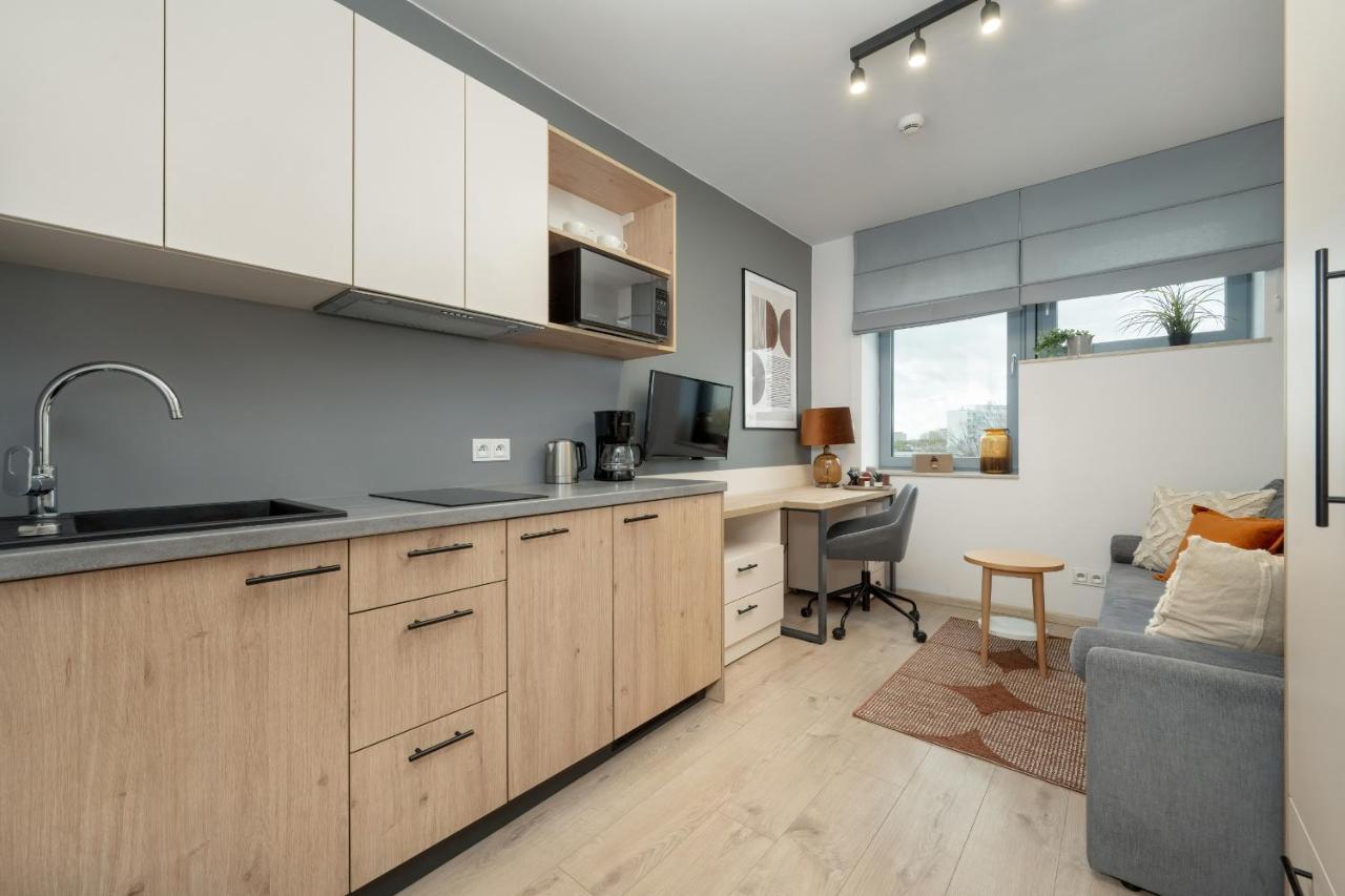 Trendy Studios With Home Office Near Wroclaw Main Station By Noclegi Renters Екстериор снимка